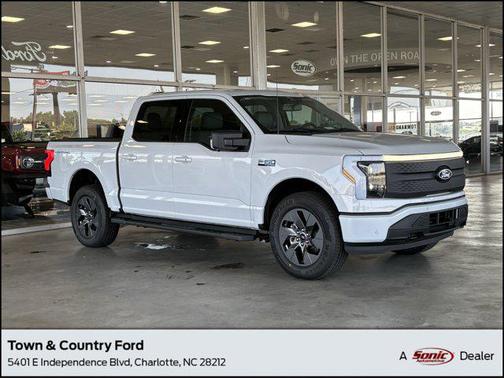 2025 Ford F-150 Lightning Flash