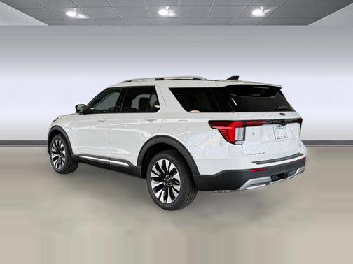 STAR WHITE MET TRI-COAT 2026 Ford Explorer Platinum