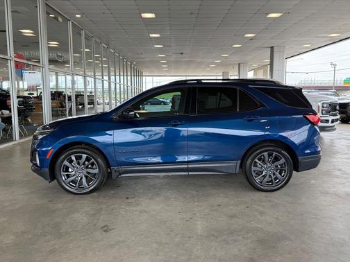 Blue Glow Metallic 2022 Chevrolet Equinox FWD RS