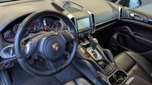 2014 Porsche Cayenne Platinum Edition