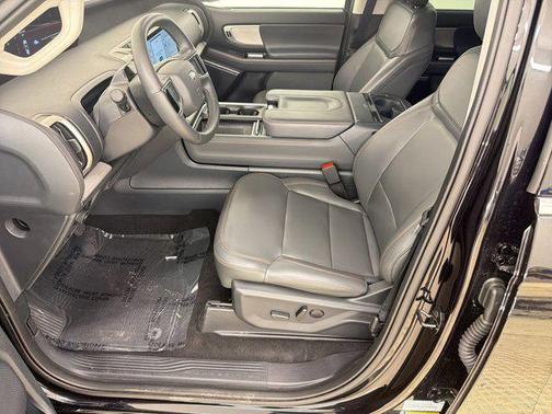 AGATE BLACK METALLIC 2025 Ford Expedition Active