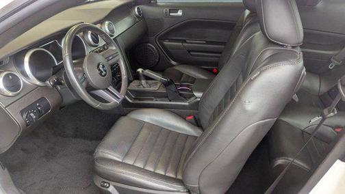 2009 Ford Shelby GT500 Base