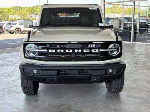 DESERT SAND 2026 Ford Bronco Outer Banks