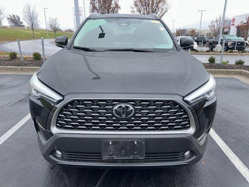 2024 Toyota Corolla Cross XLE