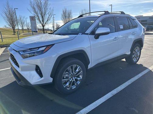 2025 Toyota RAV4 XLE Premium