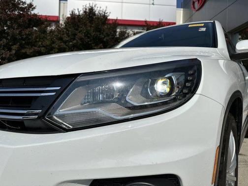 2016 Volkswagen Tiguan SE