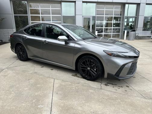 Heavy Metal 2025 Toyota Camry SE