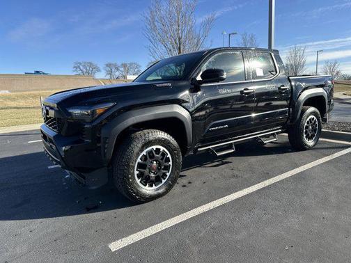 2025 Toyota Tacoma Hybrid TRD Off Road