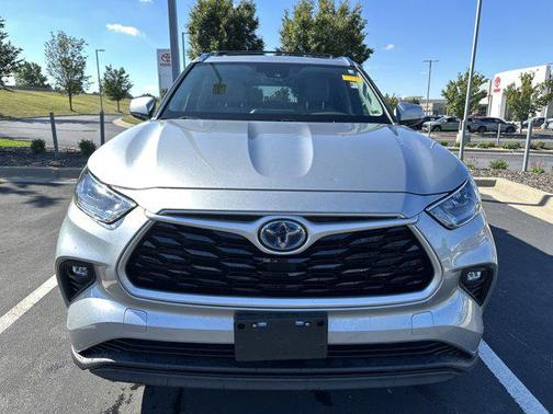 2020 Toyota Highlander Hybrid XLE