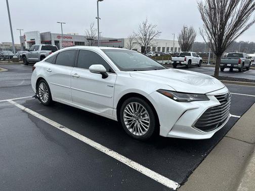 2020 Toyota Avalon Hybrid Limited