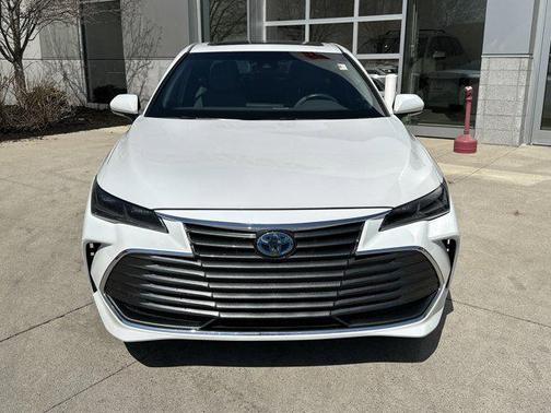 Wind Chill Pearl 2020 Toyota Avalon Hybrid Limited