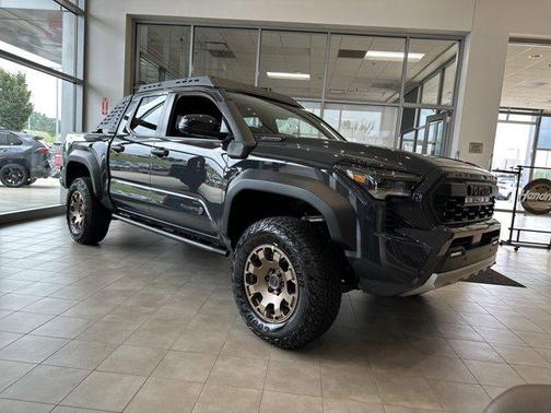 2025 Toyota Tacoma Hybrid Trailhunter