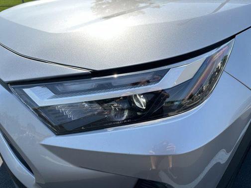 2023 Toyota RAV4 Hybrid LE