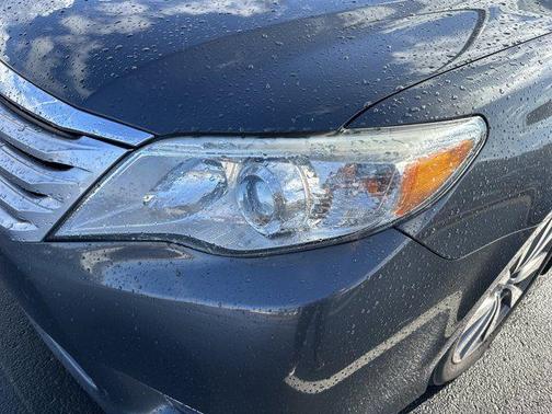 2011 Toyota Avalon Limited