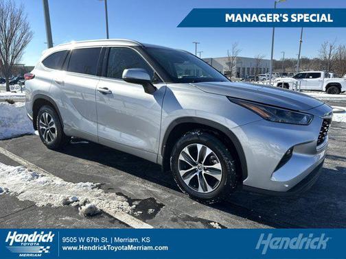 2022 Toyota Highlander Hybrid XLE