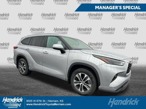2022 Toyota Highlander Hybrid XLE