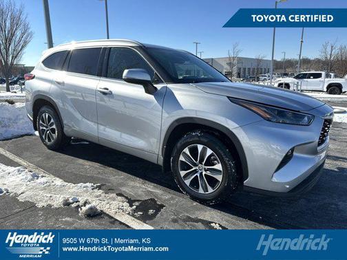 2022 Toyota Highlander Hybrid XLE