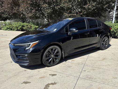 Midnight Black Metallic 2023 Toyota Corolla SE