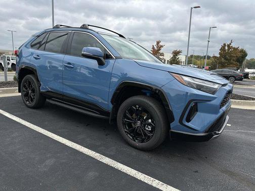 2025 Toyota RAV4 Hybrid SE