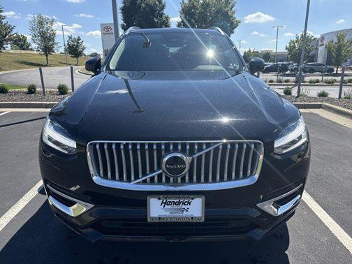 2024 Volvo XC90 B5 Plus Bright Theme
