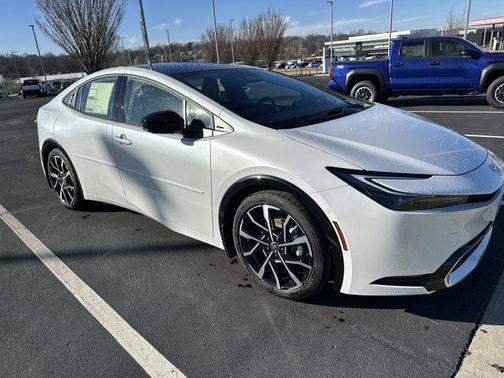 Wind Chill Pearl 2026 Toyota Prius Plug-In Hybrid XSE Premium