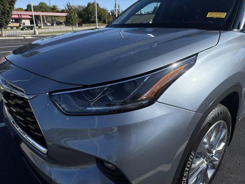 2024 Toyota Highlander Hybrid Limited