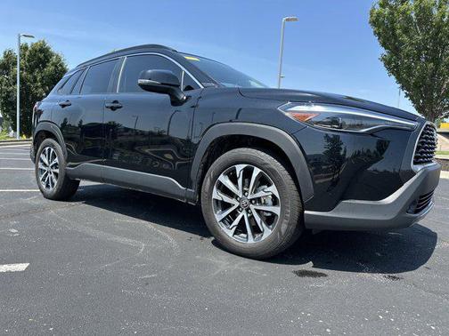 2023 Toyota Corolla Cross XLE
