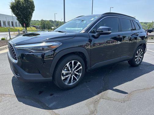 2023 Toyota Corolla Cross XLE