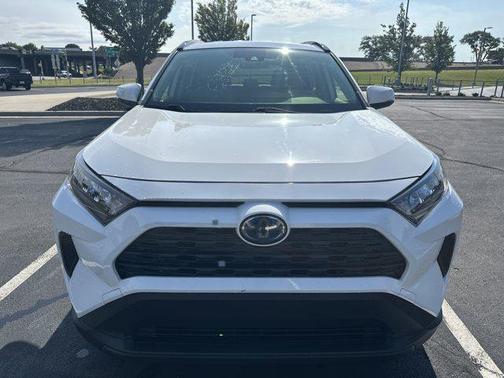 2020 Toyota RAV4 Hybrid LE