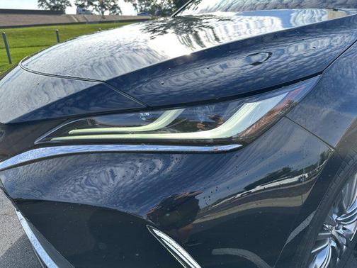 2021 Toyota Venza XLE