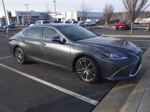 2022 Lexus ES 350 Base