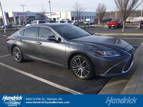 2022 Lexus ES 350 Base