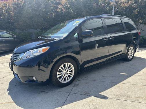2015 Toyota Sienna XLE