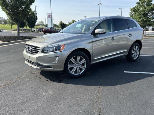 2016 Volvo XC60 T6 Platinum