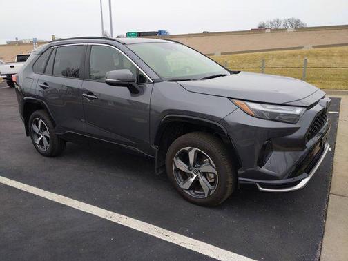 2025 Toyota RAV4 Hybrid SE