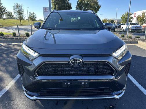 2025 Toyota RAV4 Hybrid SE