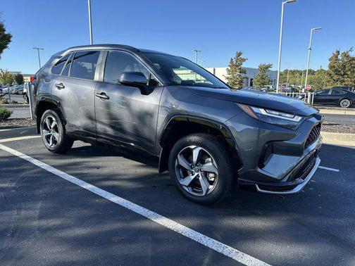 2025 Toyota RAV4 Hybrid SE