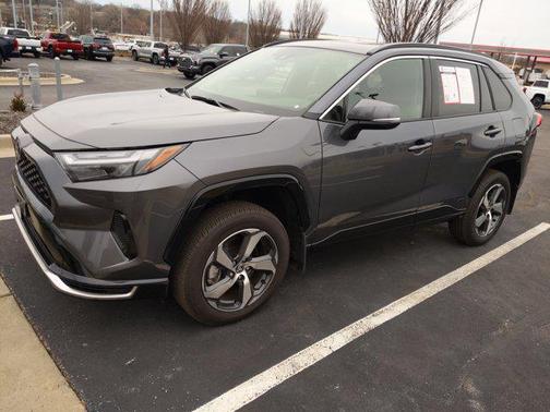 2025 Toyota RAV4 Hybrid SE