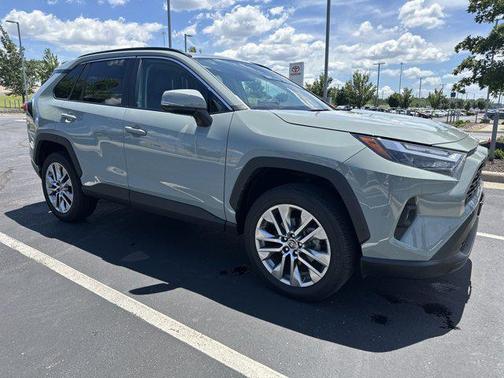 2022 Toyota RAV4 XLE Premium