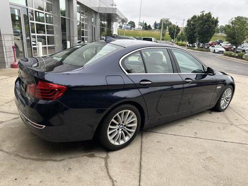 Imperial Blue Metallic 2016 BMW 528 xDrive