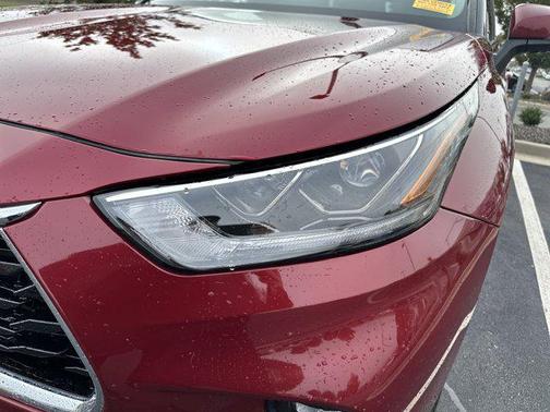 2021 Toyota Highlander Hybrid Platinum