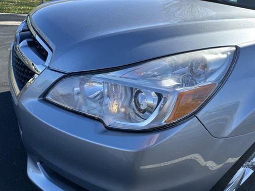 2013 Subaru Legacy Premium