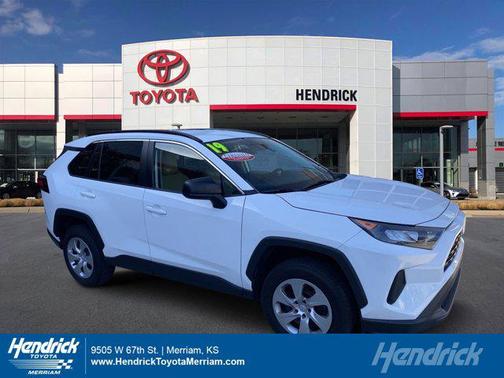 2019 Toyota RAV4 LE