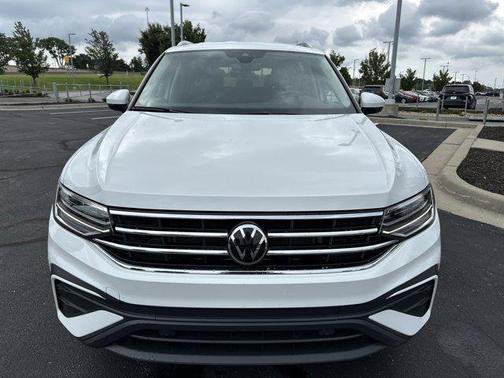 2024 Volkswagen Tiguan 2.0T SE 4MOTION