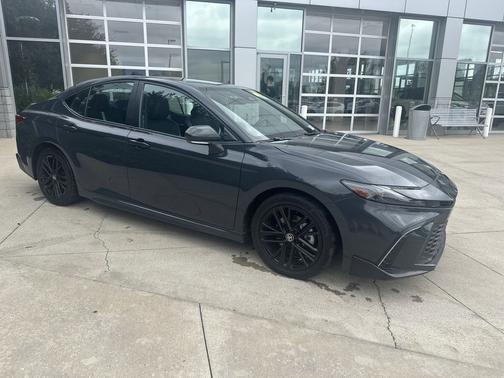 Underground 2025 Toyota Camry SE