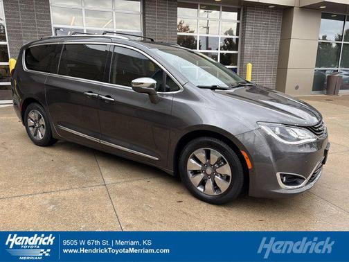 2018 Chrysler Pacifica Hybrid Limited