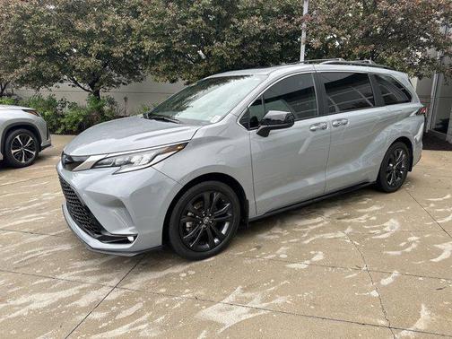 Cement 2024 Toyota Sienna XSE 7 Passenger