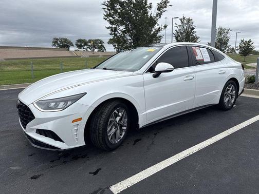 2021 Hyundai SONATA SEL