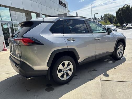 Silver Sky Metallic 2021 Toyota RAV4 LE