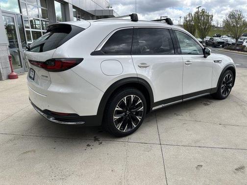 2024 Mazda CX-90 PHEV Premium
